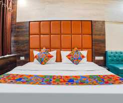 Hotel FabBrij Residency