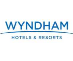  La Quinta Inn & Suites by Wyndham San Antonio at the RIM