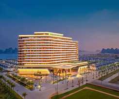 Hotel Wyndham Garden Sonasea Van Don