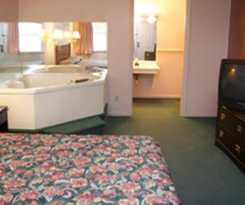 Hotel Country Club Inn & Suites