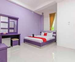 Hotel RedDoorz Plus near Stasiun Bekasi