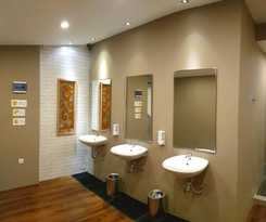  RedDoorz Hostel @ Tokyo Cubo