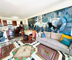 HOSTEL ART & JOY