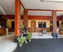 Hotel Apartmen Kak Okoh