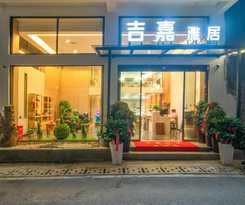 Hotel Lucky Praised Scenery