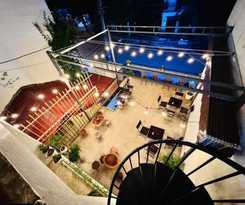  Ỉn Homestay & Caf&eacute;