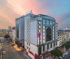 Hotel 宜尚酒店贺州市政广场店