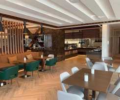 Hotel Millennium Al Masar