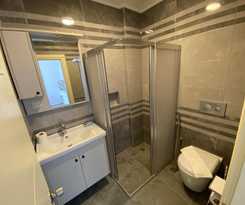  Diplomat Suites