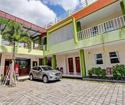 Hotel Capital O 91384 Rintaka Residence