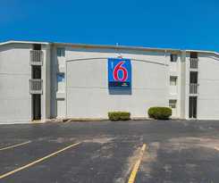 Hotel Motel 6-Blue Springs, MO