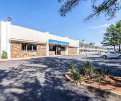  Fairview Inn & Suites