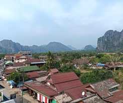  Jungle Backpackers Terrace View