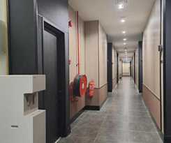  Urban Inn, Myra Meranti