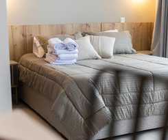  Aparta Suites Cerritos Mall