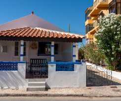  BLife Faro Beach Hostel