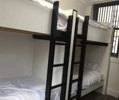  Rahman Piccadilly Hostel