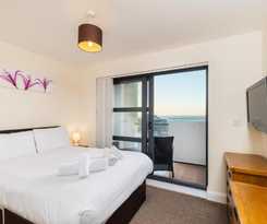  West Beach - Holiday Apartments