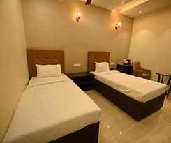 Hotel VANSHIVAT