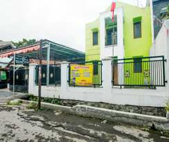 Hotel SPOT ON 91606 Nadin Guest House Syariah