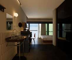 Hotel 彼厅酒店in between