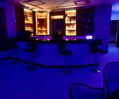 Hotel Aron International