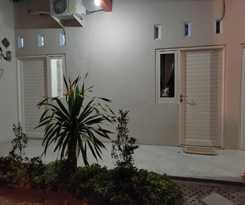 Hotel SPOT ON 2550 Omah Pandhoek Family Syariah