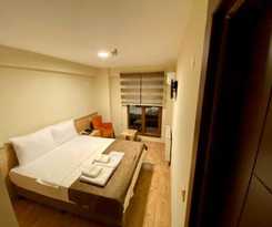  Grand Life Hotel