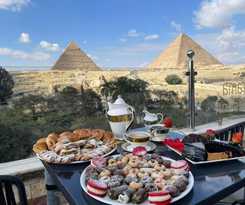 Hotel PANORAMA view pyramids