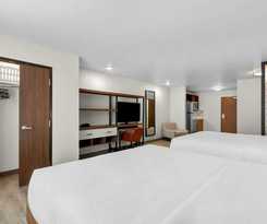  Everhome Suites Glendale Sports Entertainment District