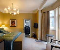 St. James and Club Mayfair