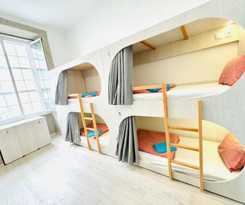  Fantasy Hostel Porto