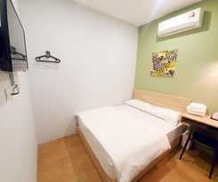  Green Home Hotel