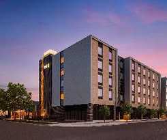 Hotel Home2 Suites by Hilton Des Moines at Drake University