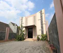 Hotel Capital O 93204 Mulia Dua Syariah