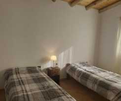  Caba&ntilde;as rodeada de vi&ntilde;edos con piscina