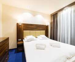  Sanvit Lake Resort & Spa