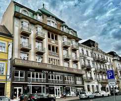 Hotel Aura