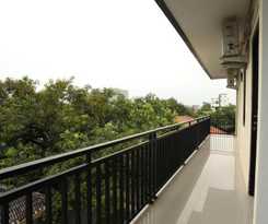 Hotel Super OYO 588 Richmond Guest House