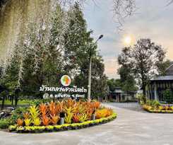 Hotel Baan Klang Suan Resort