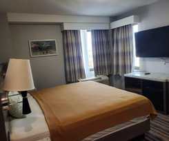Hotel The Essence at JFK