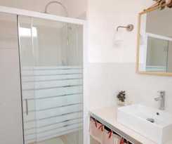  Charmante location sous les pins, proche de la plage