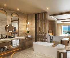 Hotel Regnum The Crown