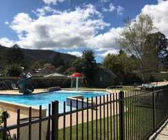 Hotel Bright Caravan Park formerly Bright Pine Valley Tourist Park