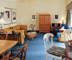 Hotel Westin (Pool View)