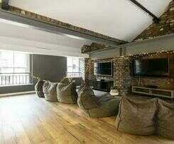  Cosy Modern Studios at Sheffield 3 located near the University of Sheffield