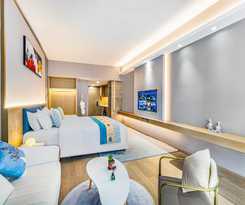 Hotel Qinman - Gongbei Port Fuhuari Branch