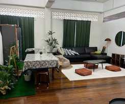 La Wood Homestay near Kuala Besut Jetty