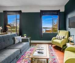  The Oxford Seattle-Downtown