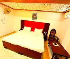 Hotel Dwaper Palace Near Mall Road With Parking